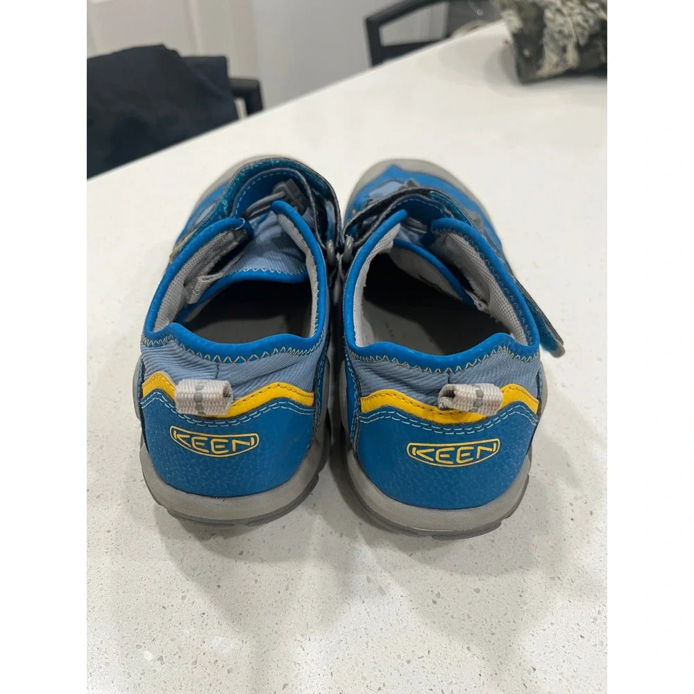 KEEN Kids Blue Yellow Hook and Loop Water Ready Sport Sandals Size‎ 3
